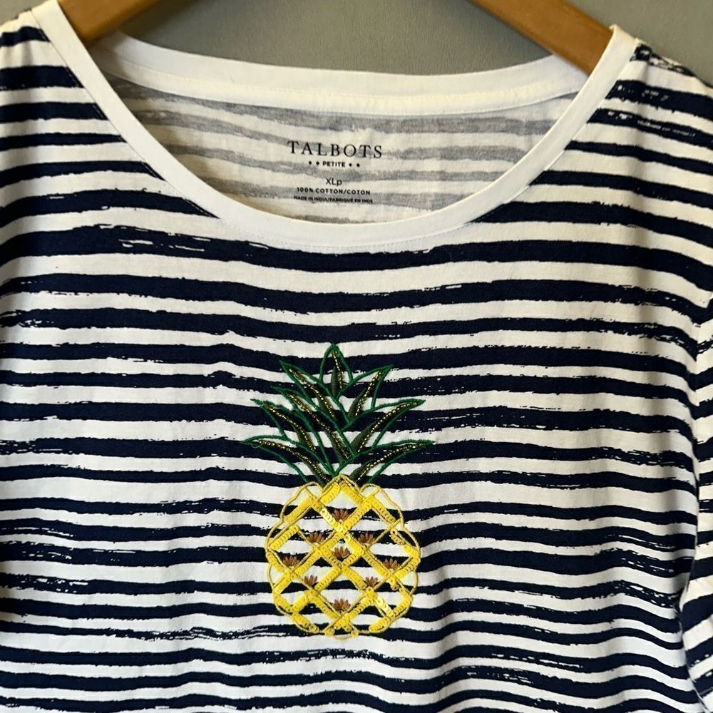 🎉5 for $45 🎉Talbots Tshirt Top Blouse Size XLP pineapple - Picture 4 of 8
